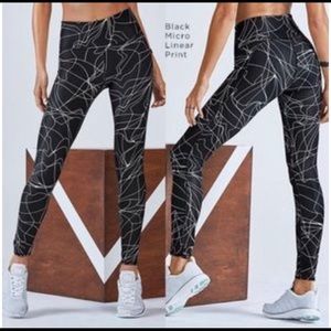Lisette Black/White High Waisted Leggings